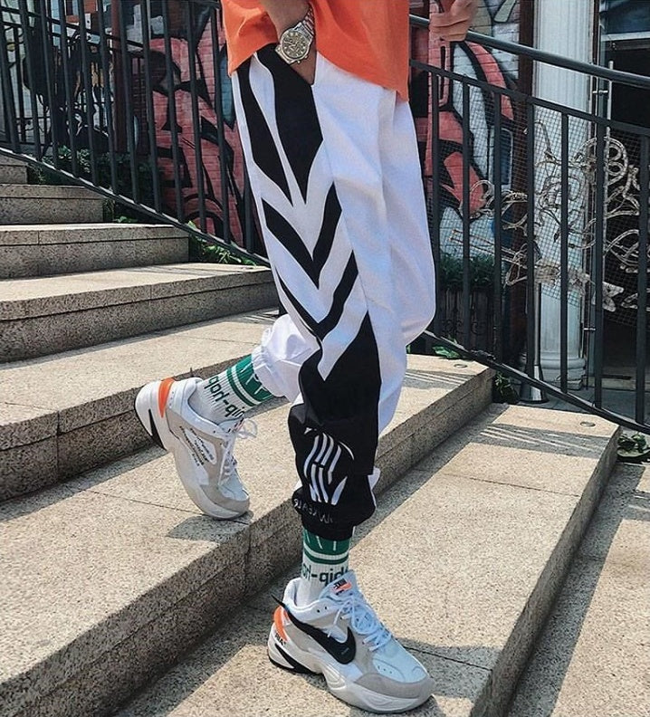 Sports pants, loose feet, nine pants